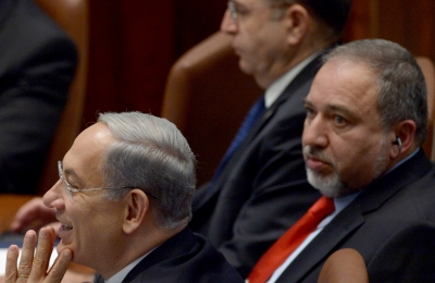 El ministro de Defensa, Avigdor Liberman, renuncia a su cargo tras el cese al fuego con Hamás.