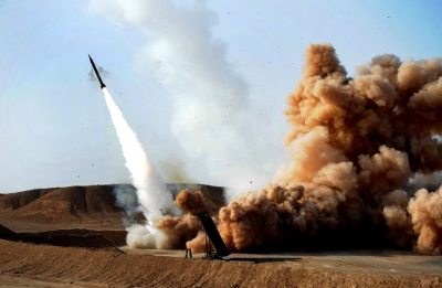 Irán prueba un misil balístico capaz de alcanzar Europa y el Medio Oriente.
