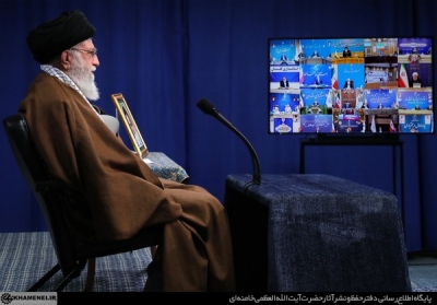El líder supremo de Irán promete vengar la muerte del “padre de la bomba”